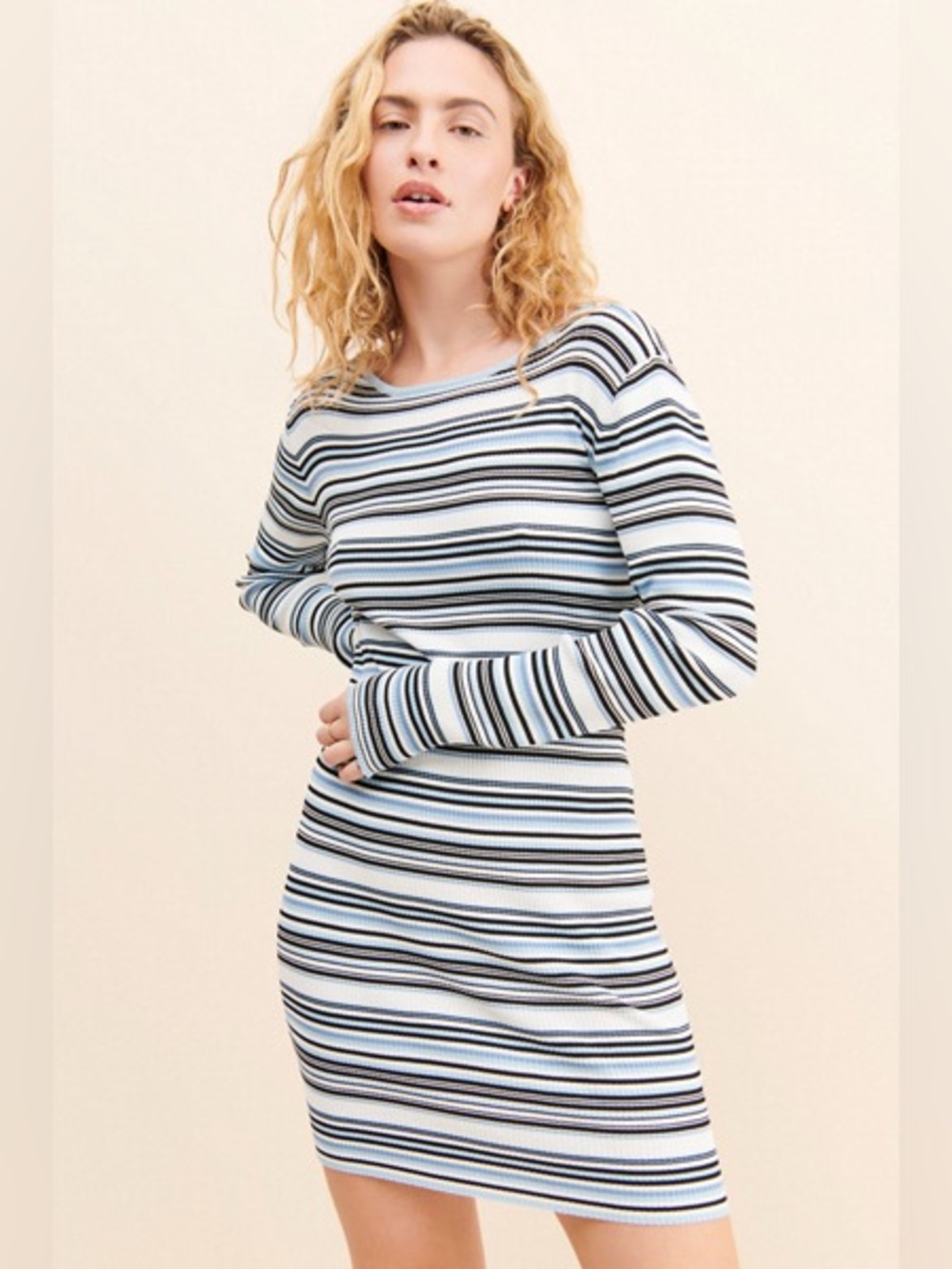 Lioness Mon Cheri Slouchy Mini Dress - Picture 2 of 6